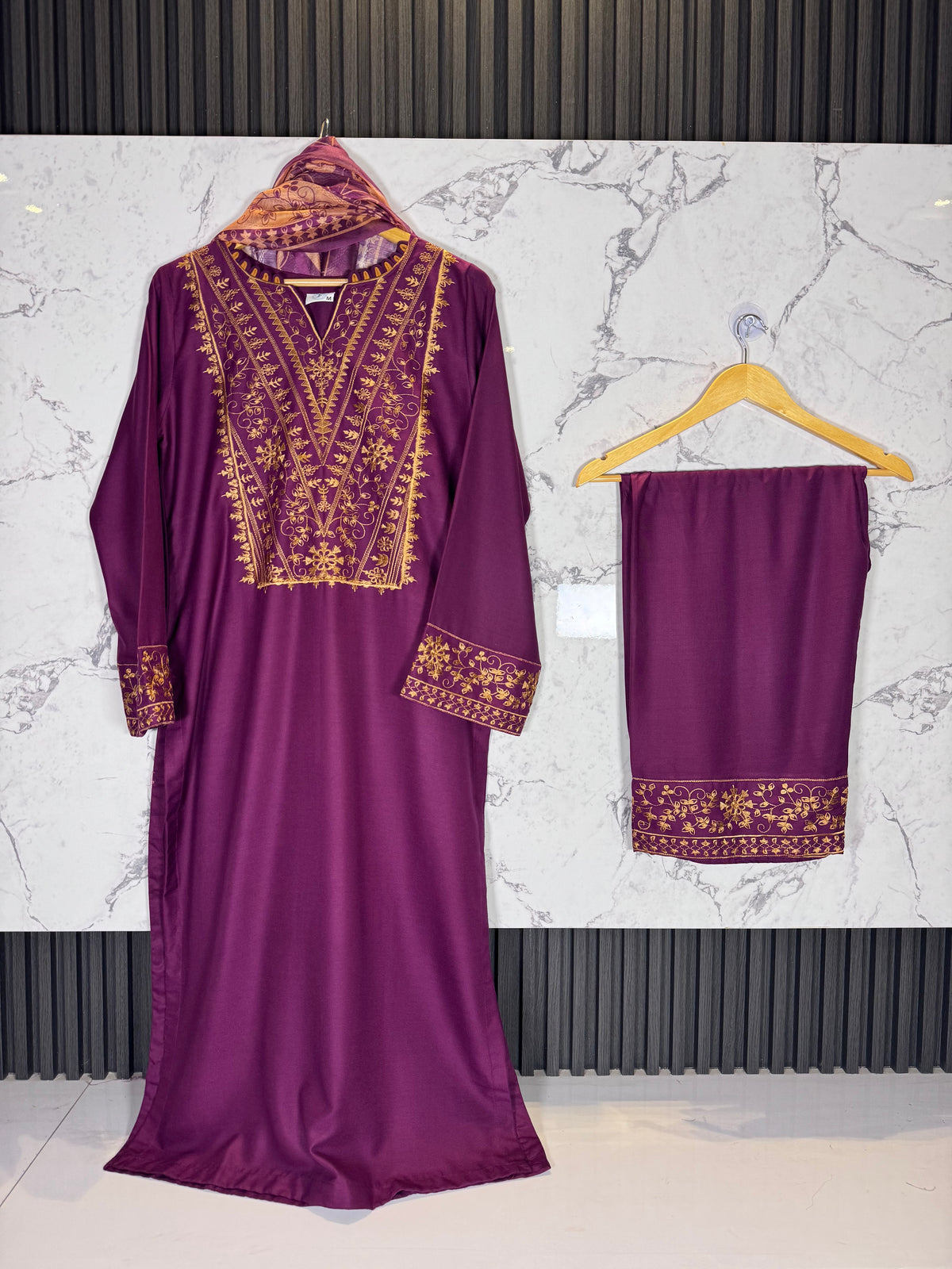3 Piece Winter Dhanak Embroidered Suit