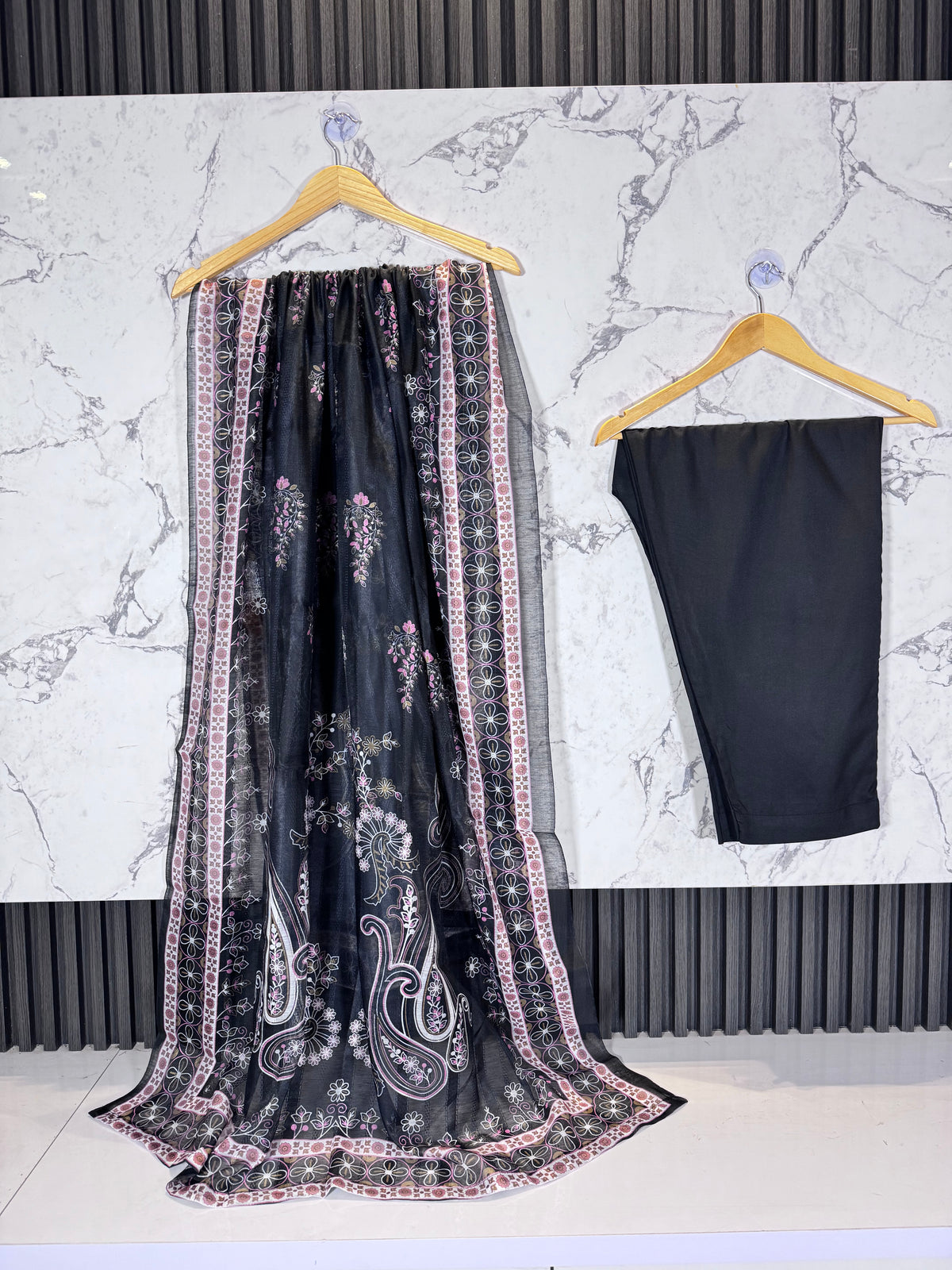 3 Piece Winter Dhanak Embroidered Suit