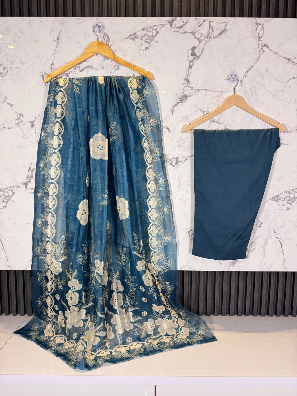 3 Piece Winter Dhanak Embroidered Suit