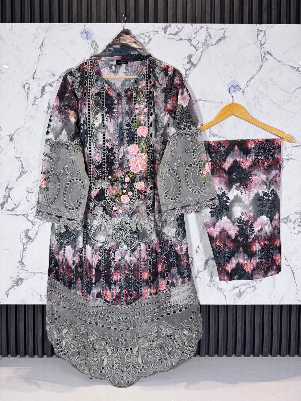 3 Piece Lawn Full Chickenkari Embroidered Suit