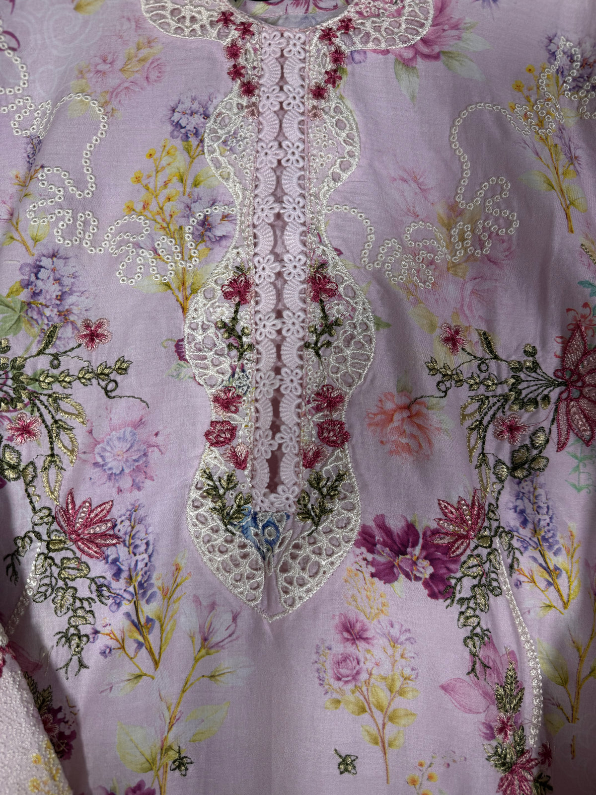 3 Piece Embroidered Lawn Suit