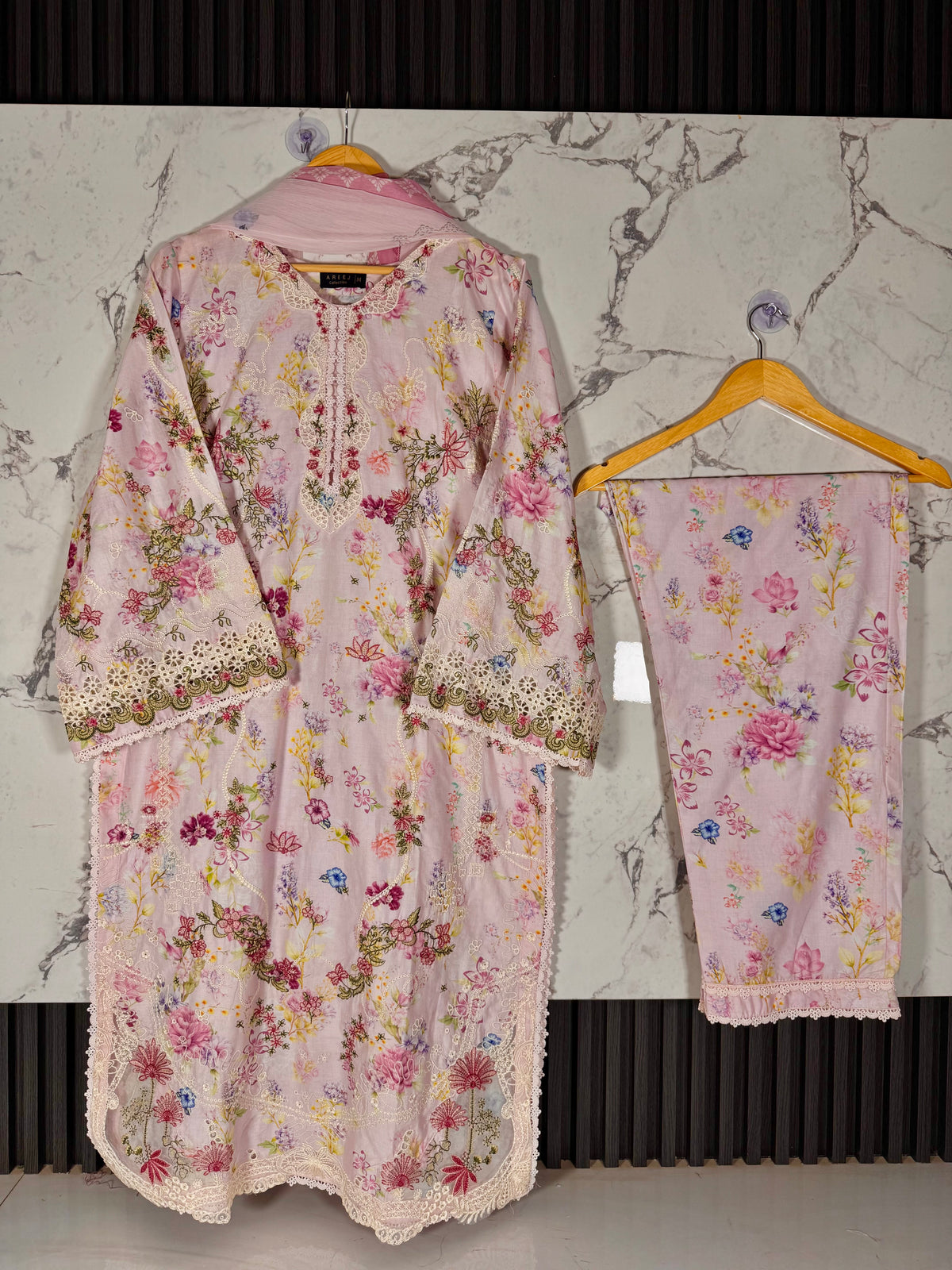 3 Piece Embroidered Lawn Suit