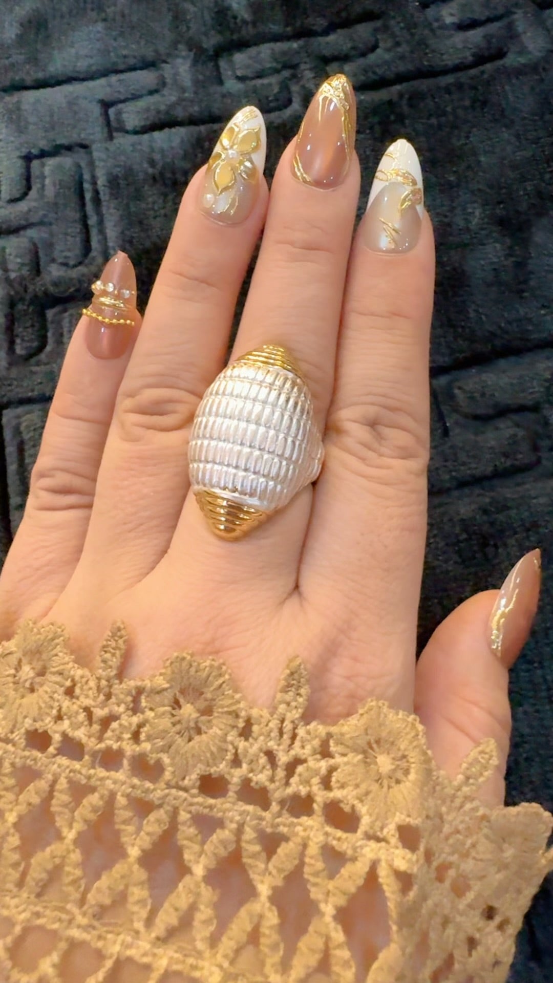 Adjustable ring