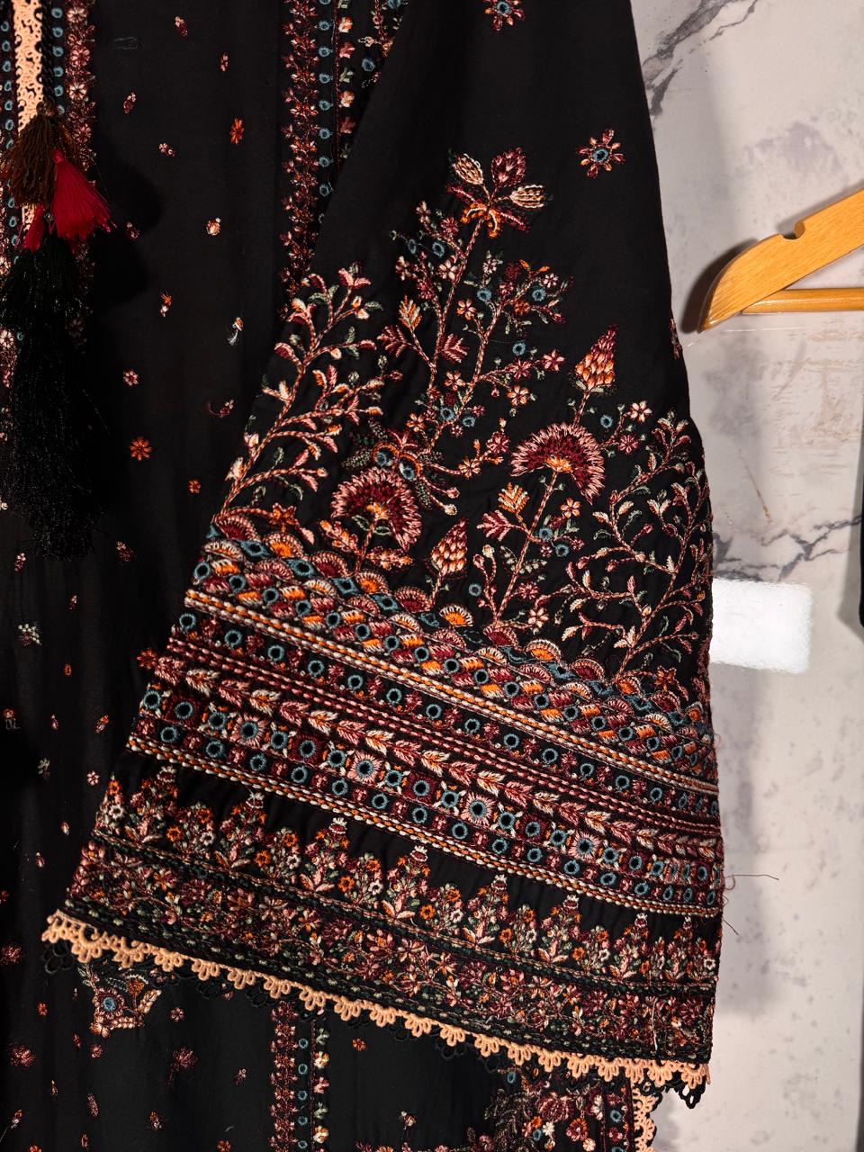 3 Piece Embroidered Lawn Suit