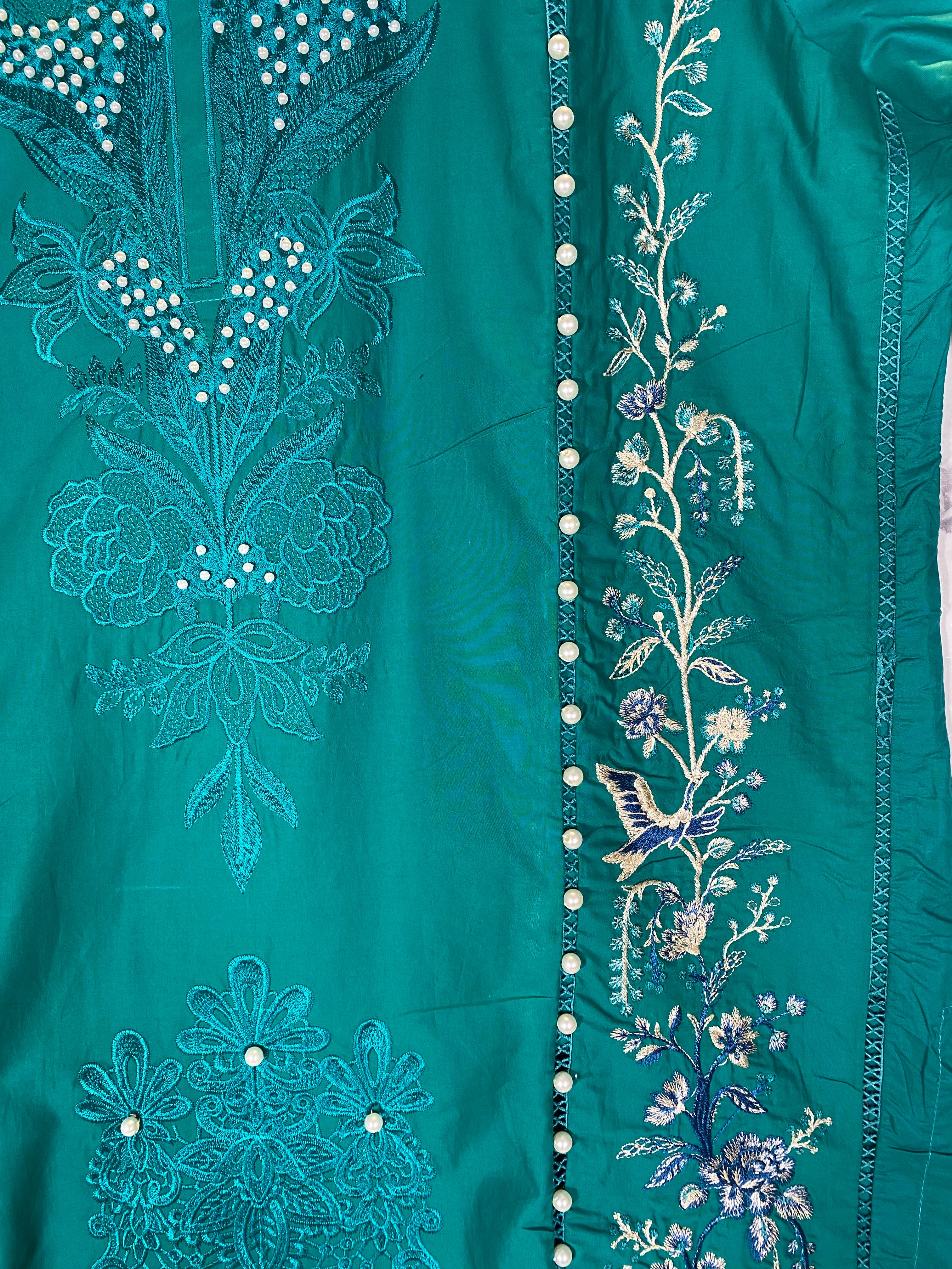 3 Piece - Embroidered Lawn Suit