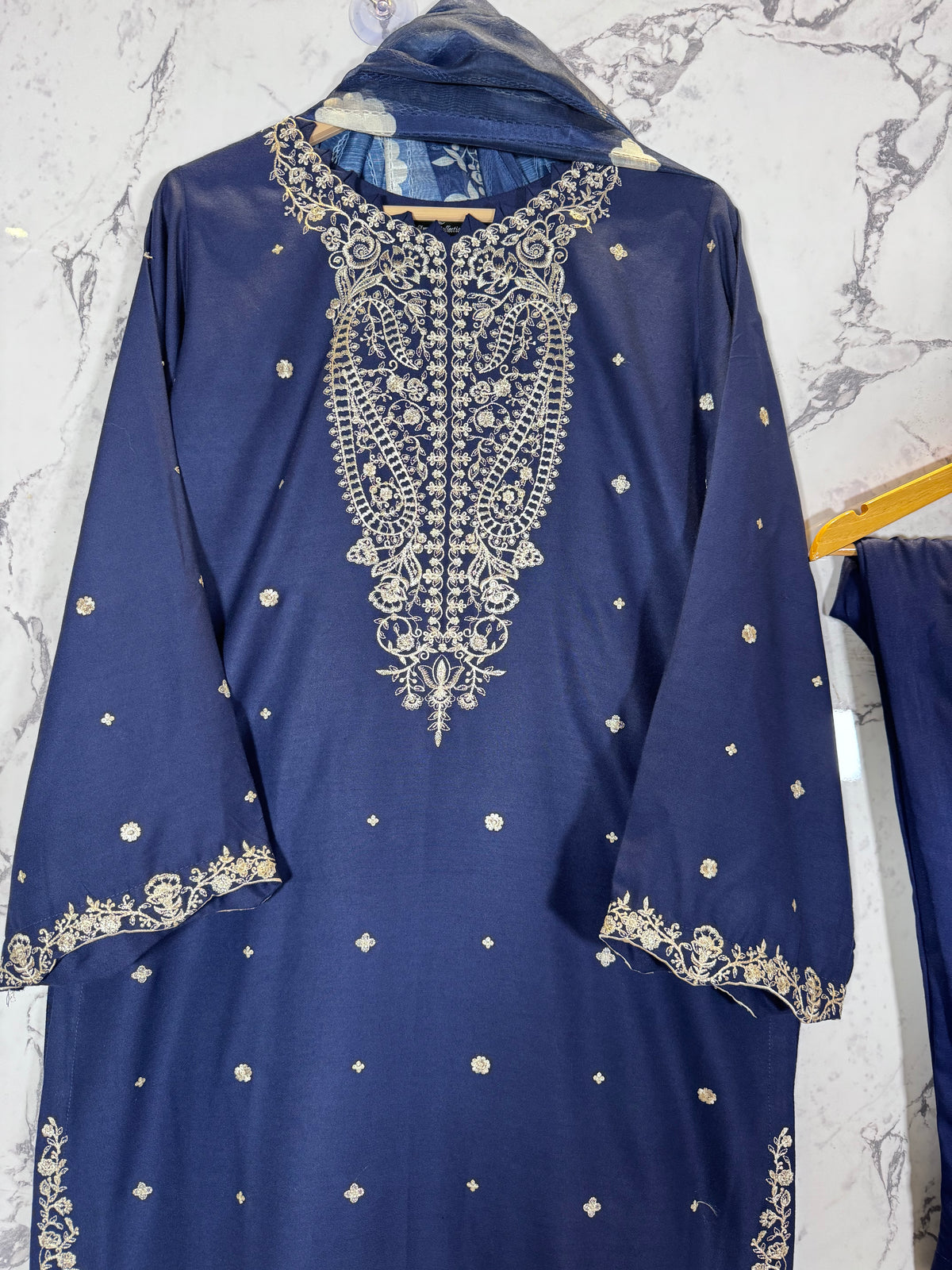 3 Piece Winter Dhanak Embroidered Suit