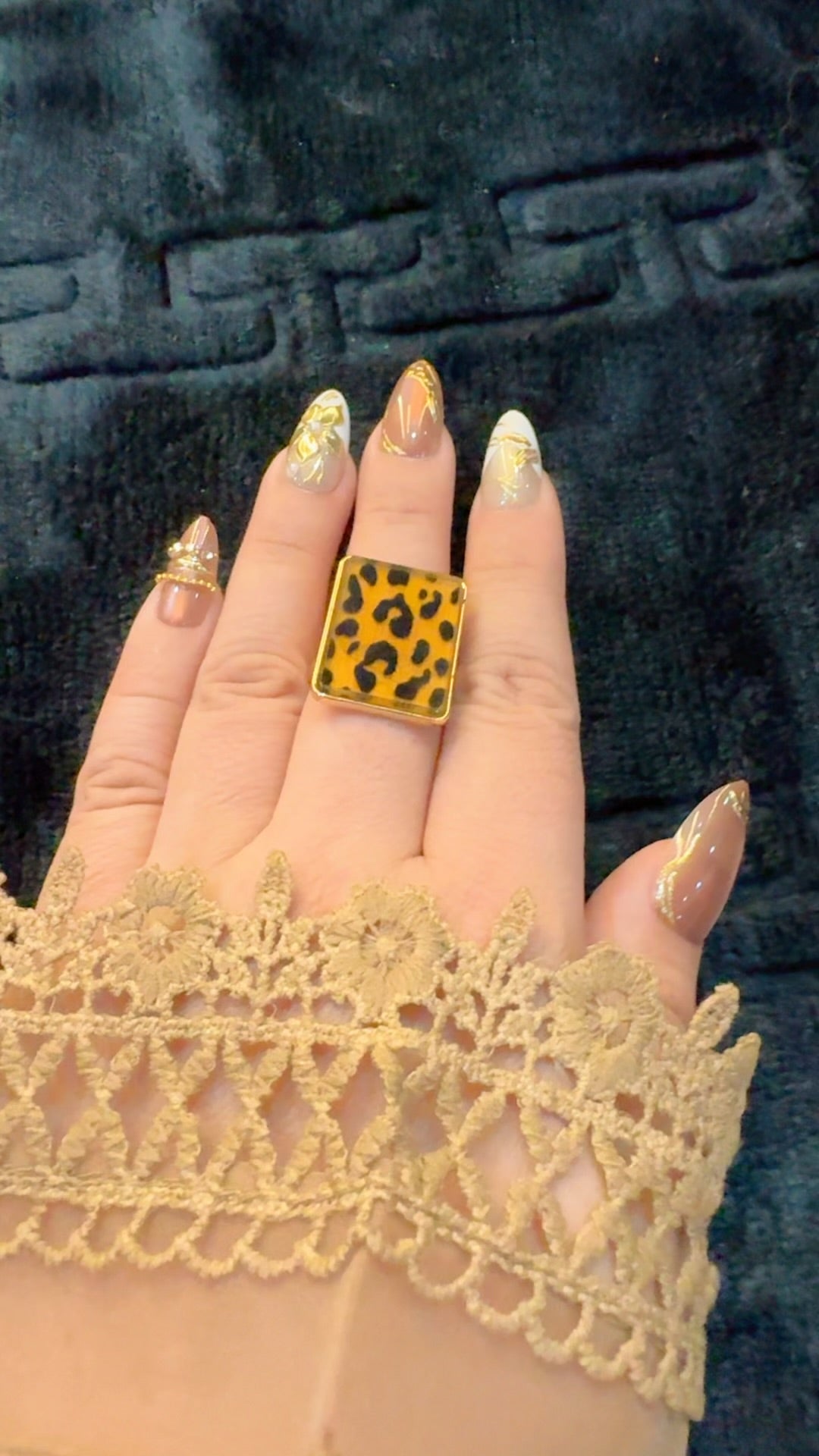 4 Stylish rings