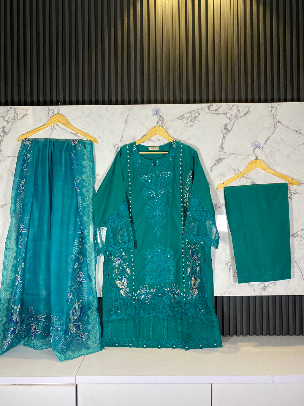 3 Piece - Embroidered Lawn Suit