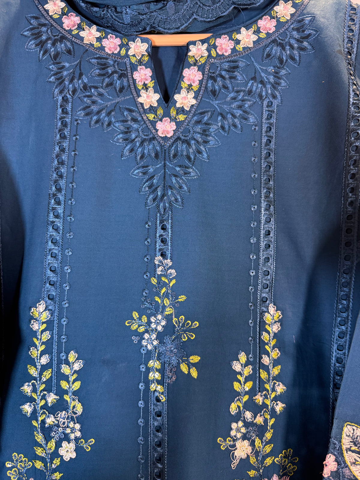 3 Piece Embroidered Lawn Suit