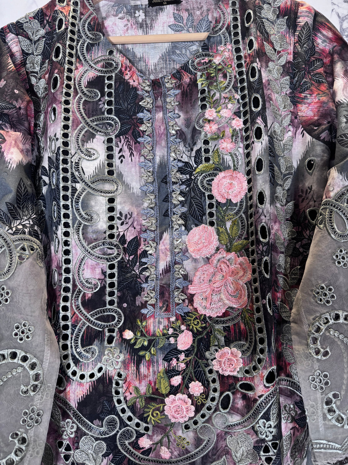 3 Piece Lawn Full Chickenkari Embroidered Suit