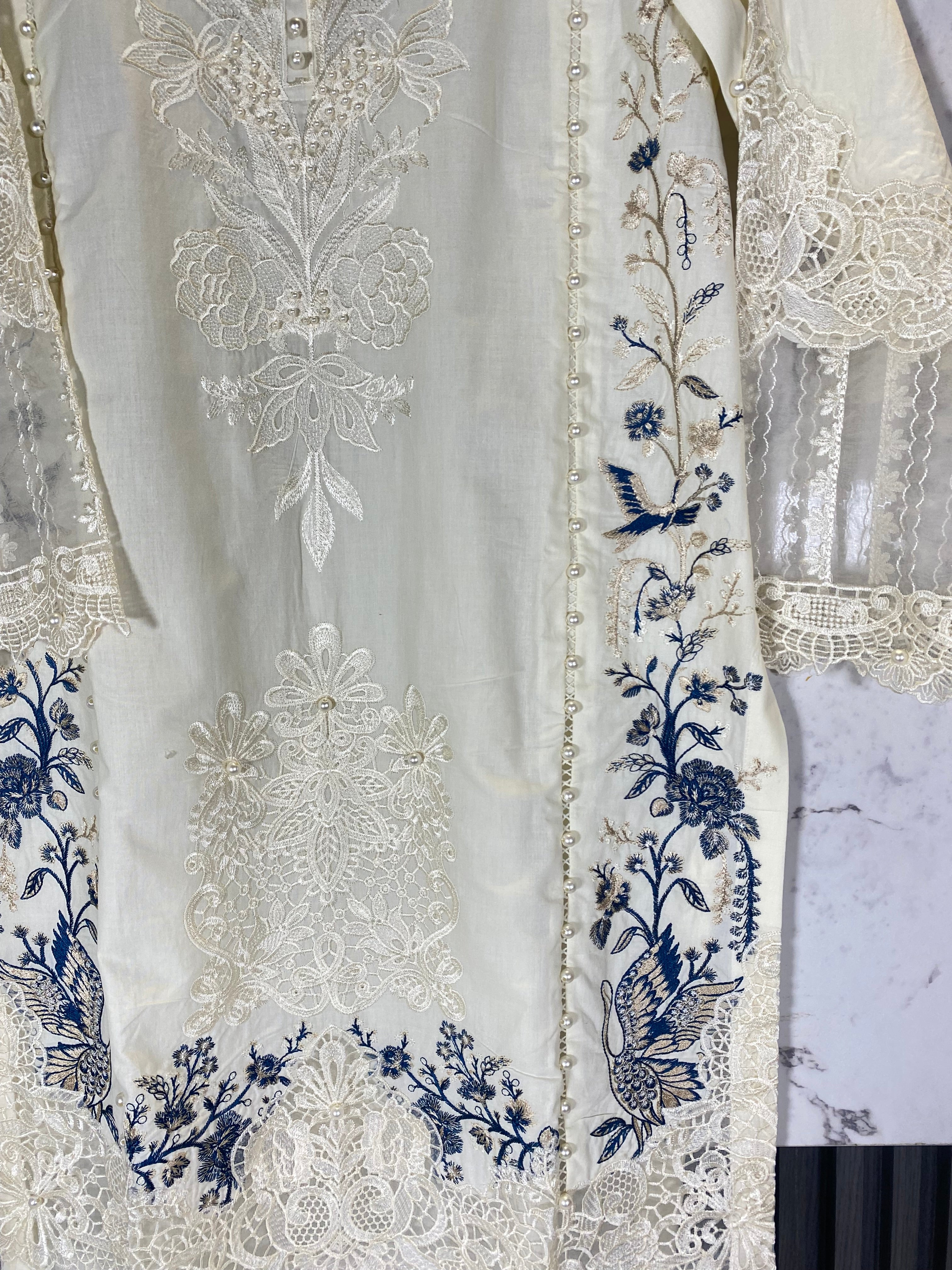 3 Piece - Embroidered Lawn Suit
