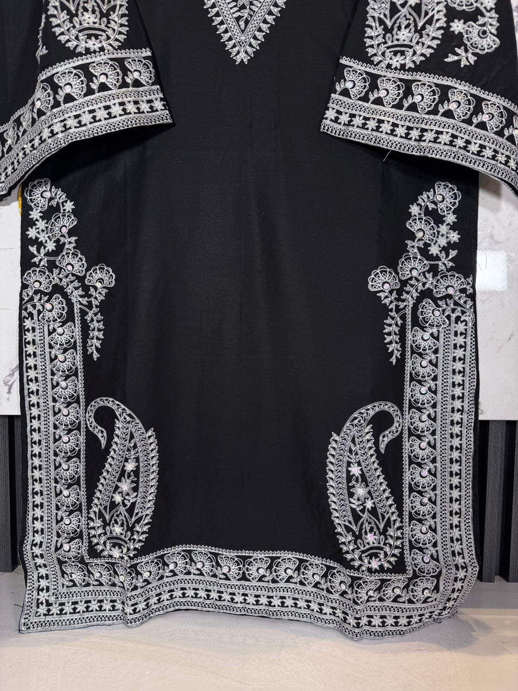 3 Piece Embroidered Lawn Suit