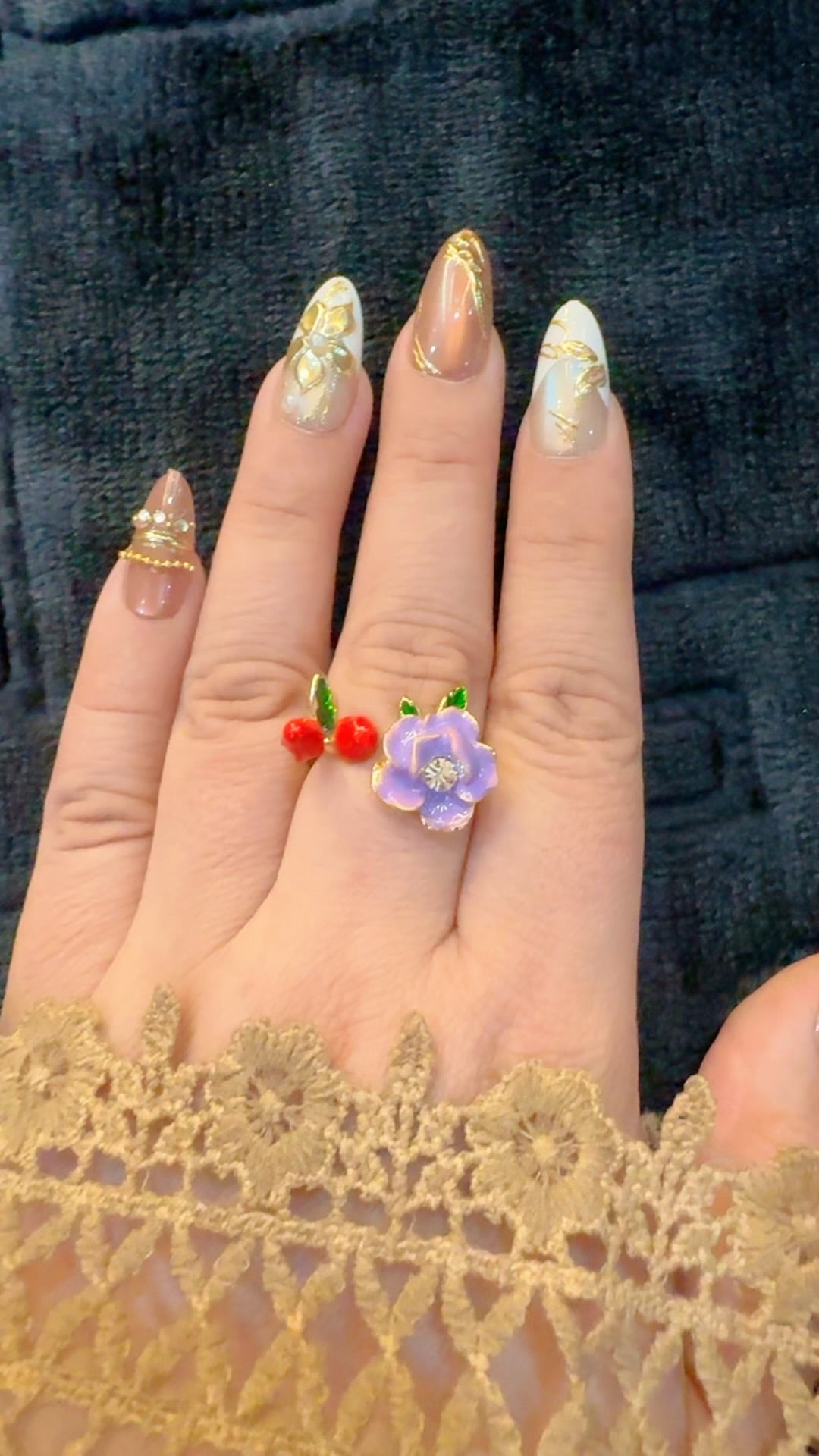Adjustable ring