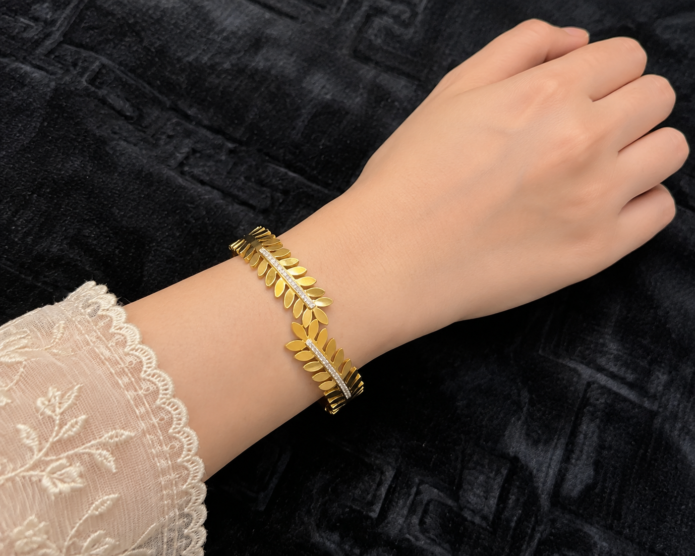Adjustable Handcuff