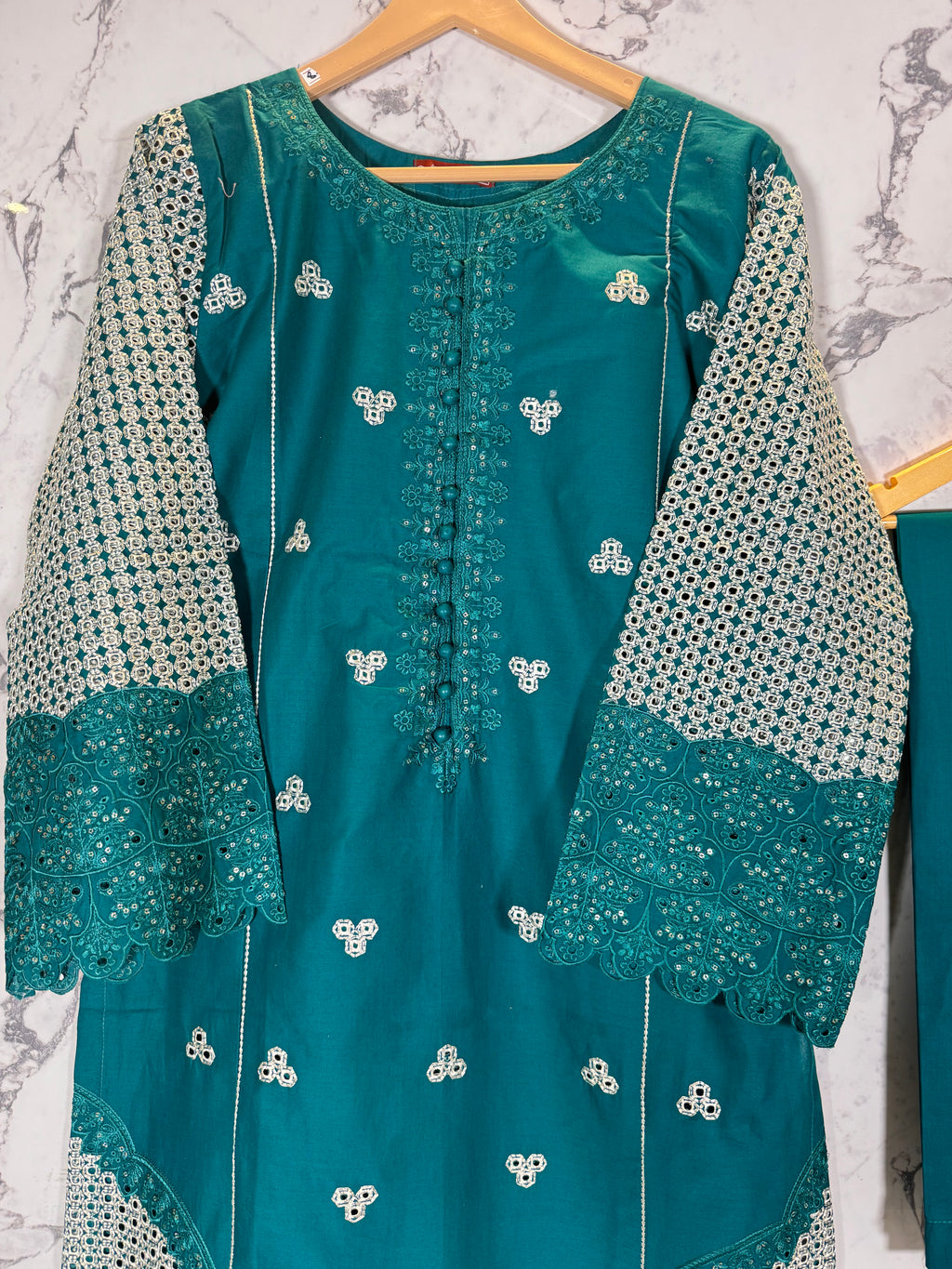 3 Piece Lawn Embroidered Suit