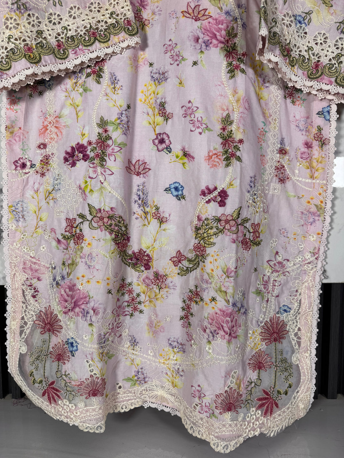 3 Piece Embroidered Lawn Suit