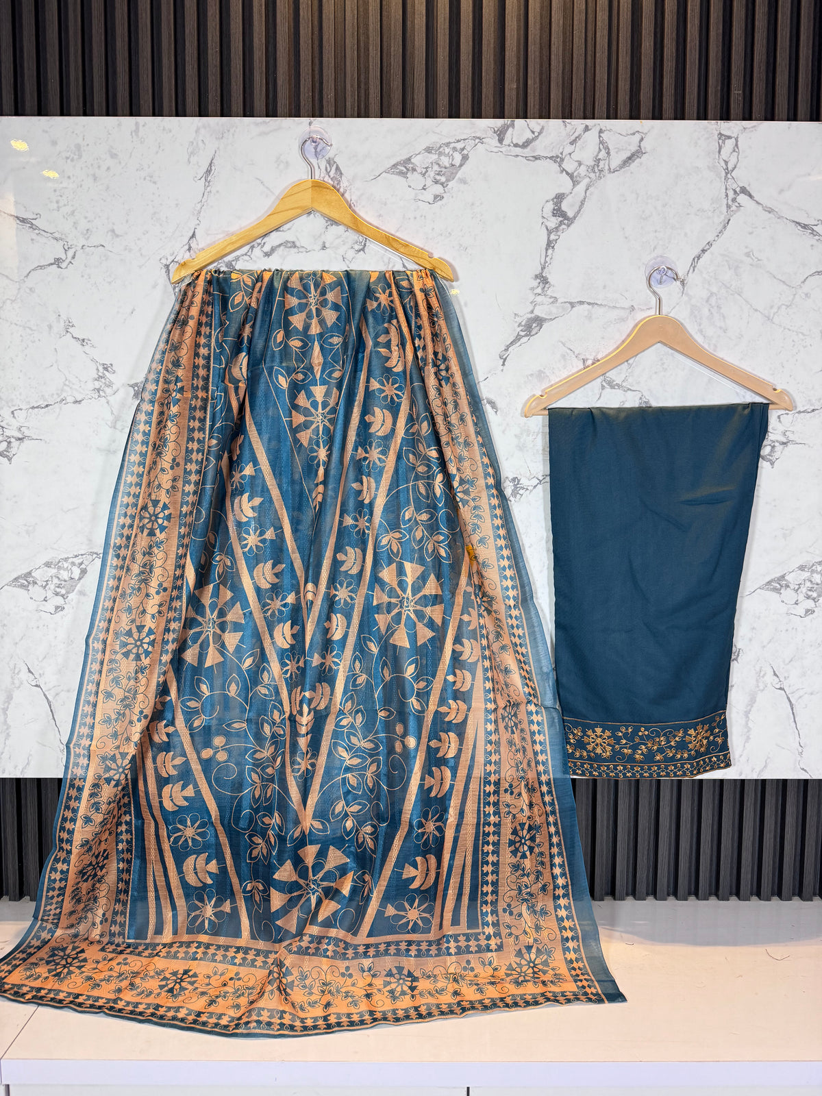 3 Piece Winter Dhanak Embroidered Suit