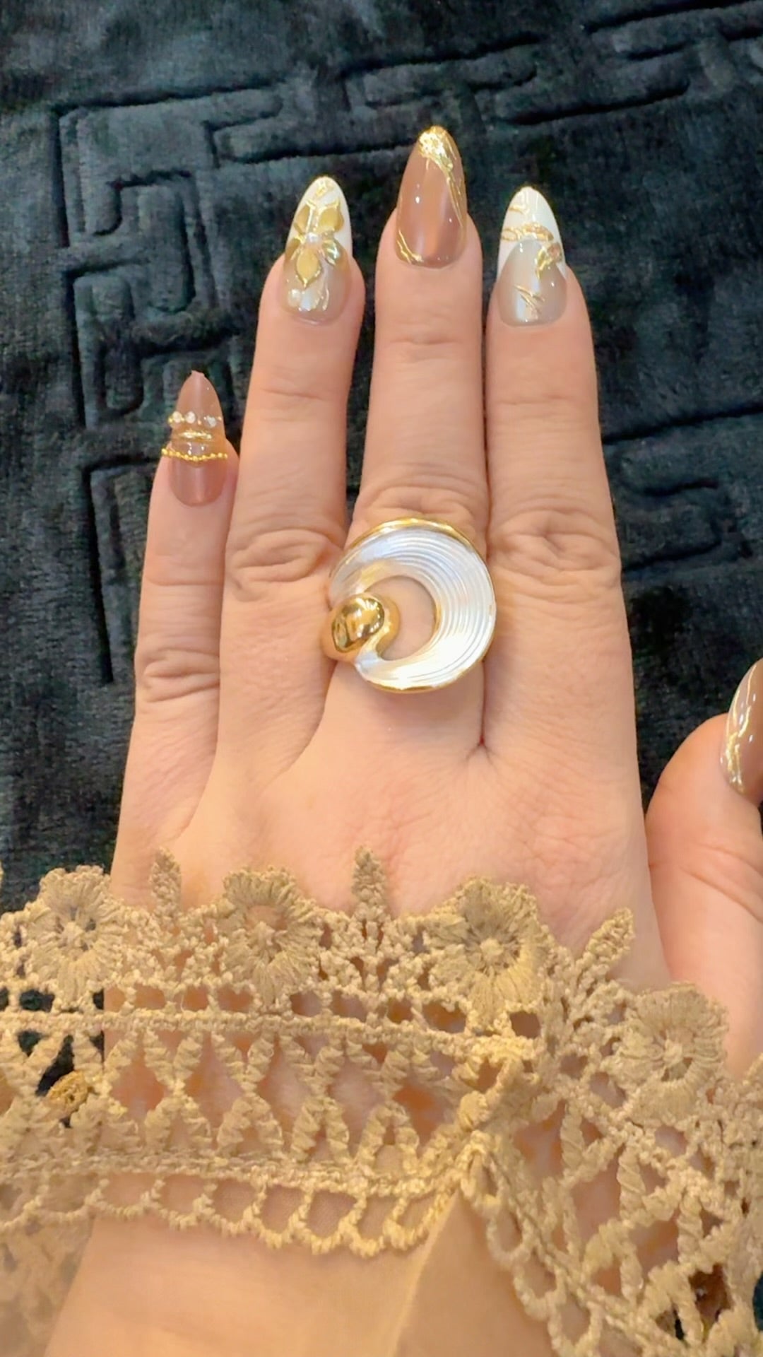 Adjustable ring