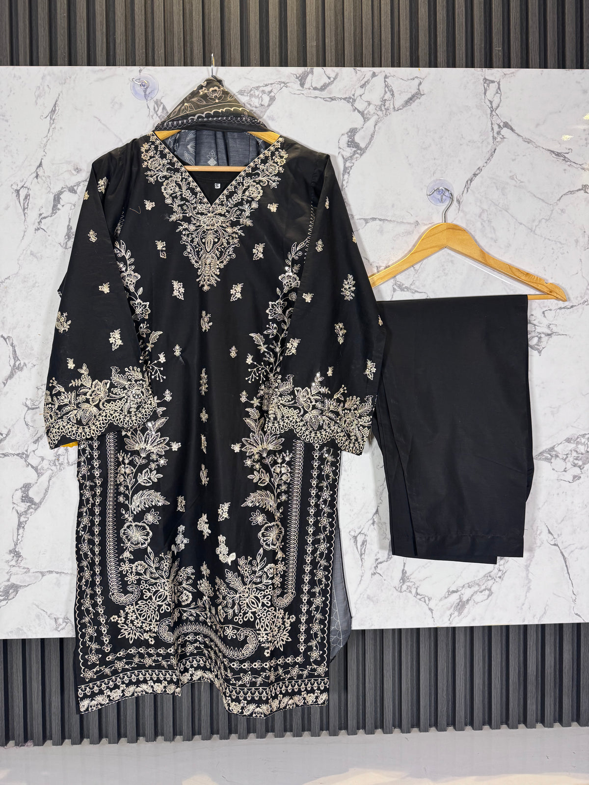 3 Piece Lawn cotton Full Embroidered Suit