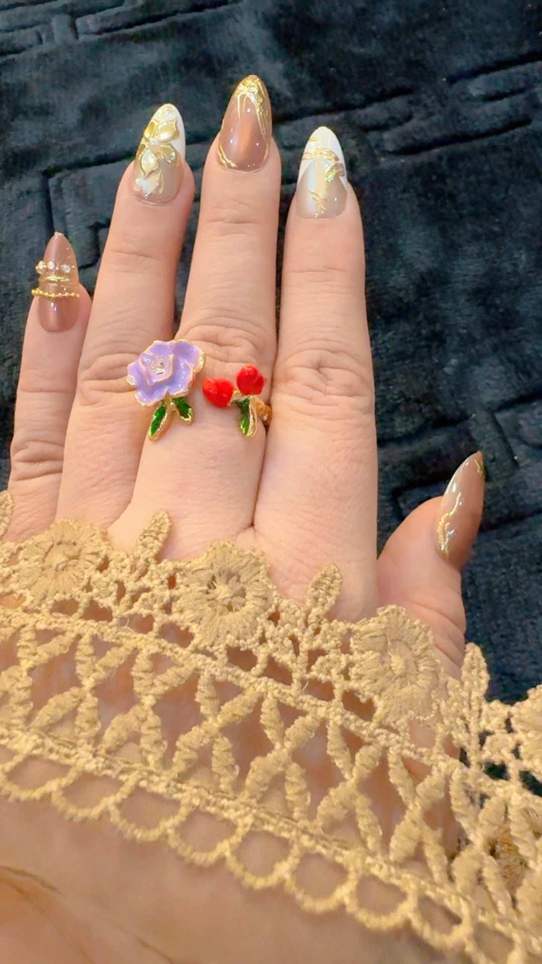 Adjustable ring