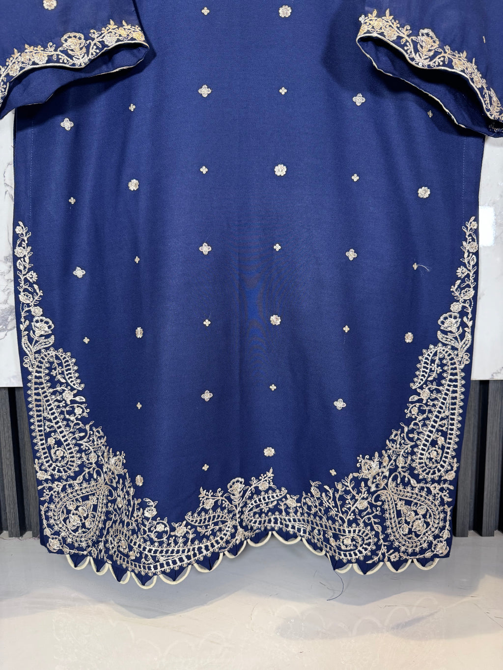 3 Piece Winter Dhanak Embroidered Suit