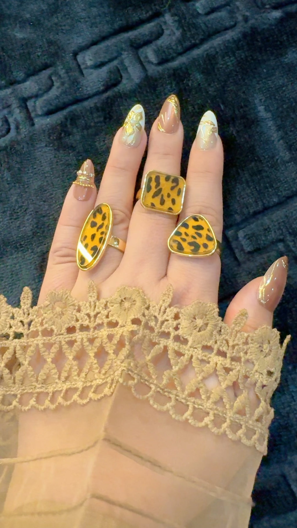 4 Stylish rings