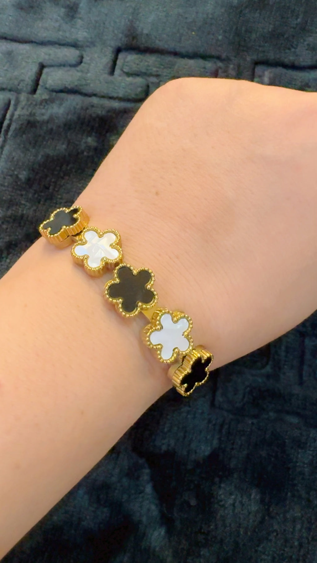Adjustable Handcuff